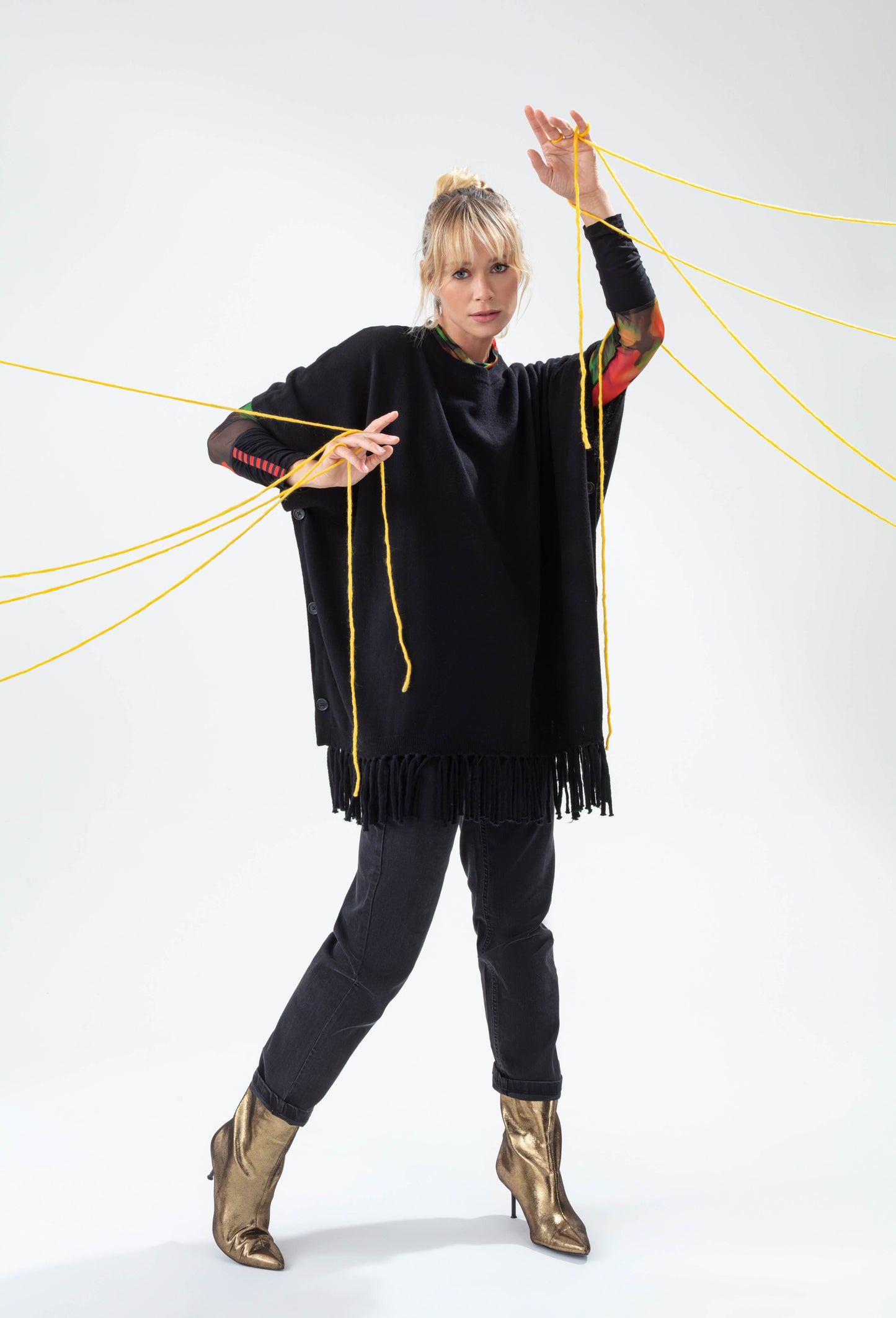 Poncho Claire noir 100% laine 8