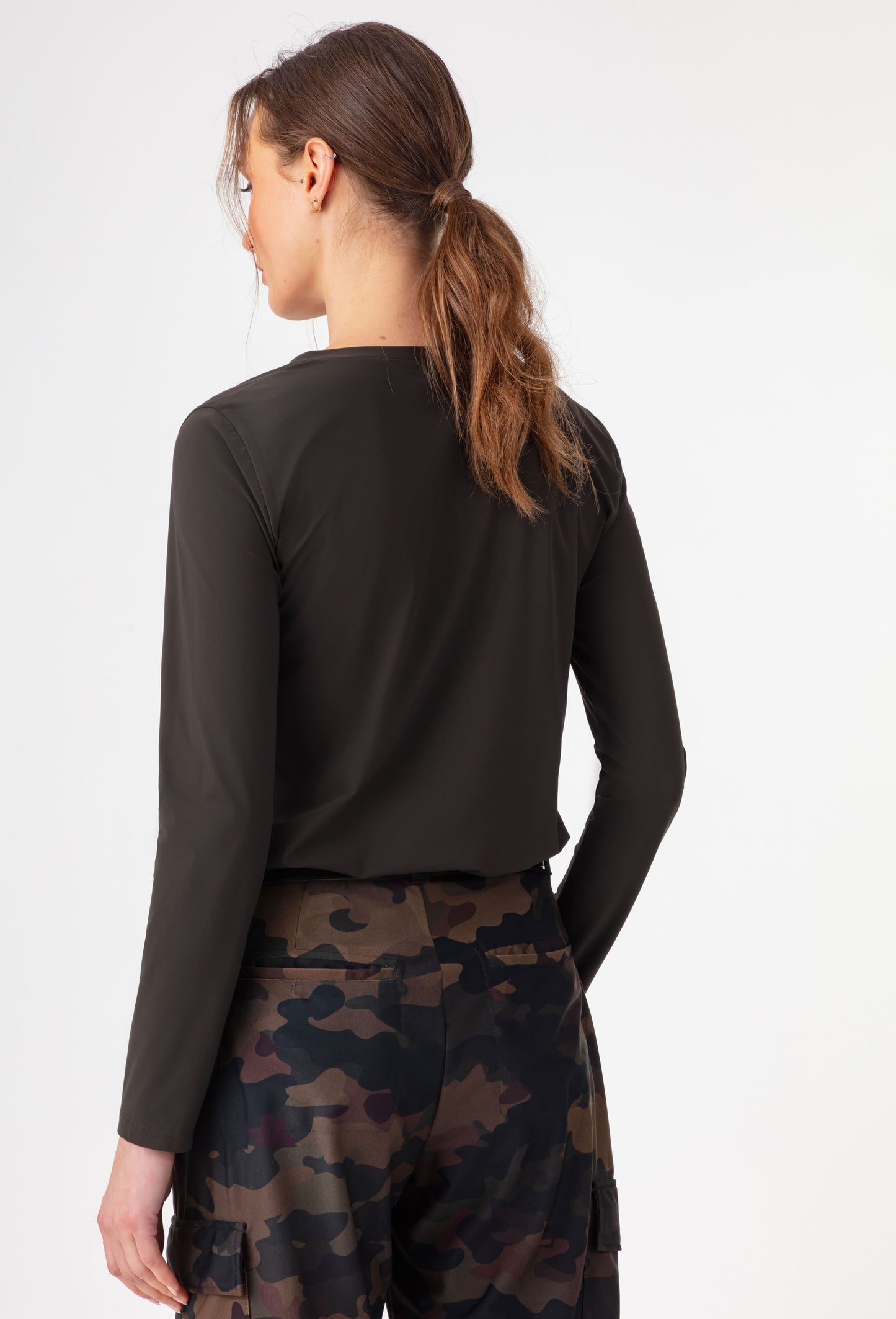 Tee shirt manches longues Ines kaki en jersey technique 2