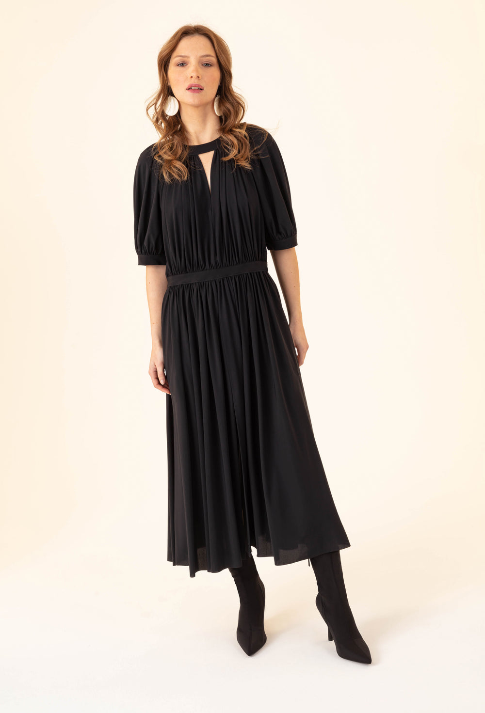 Robe Cyril noire en jersey technique 2