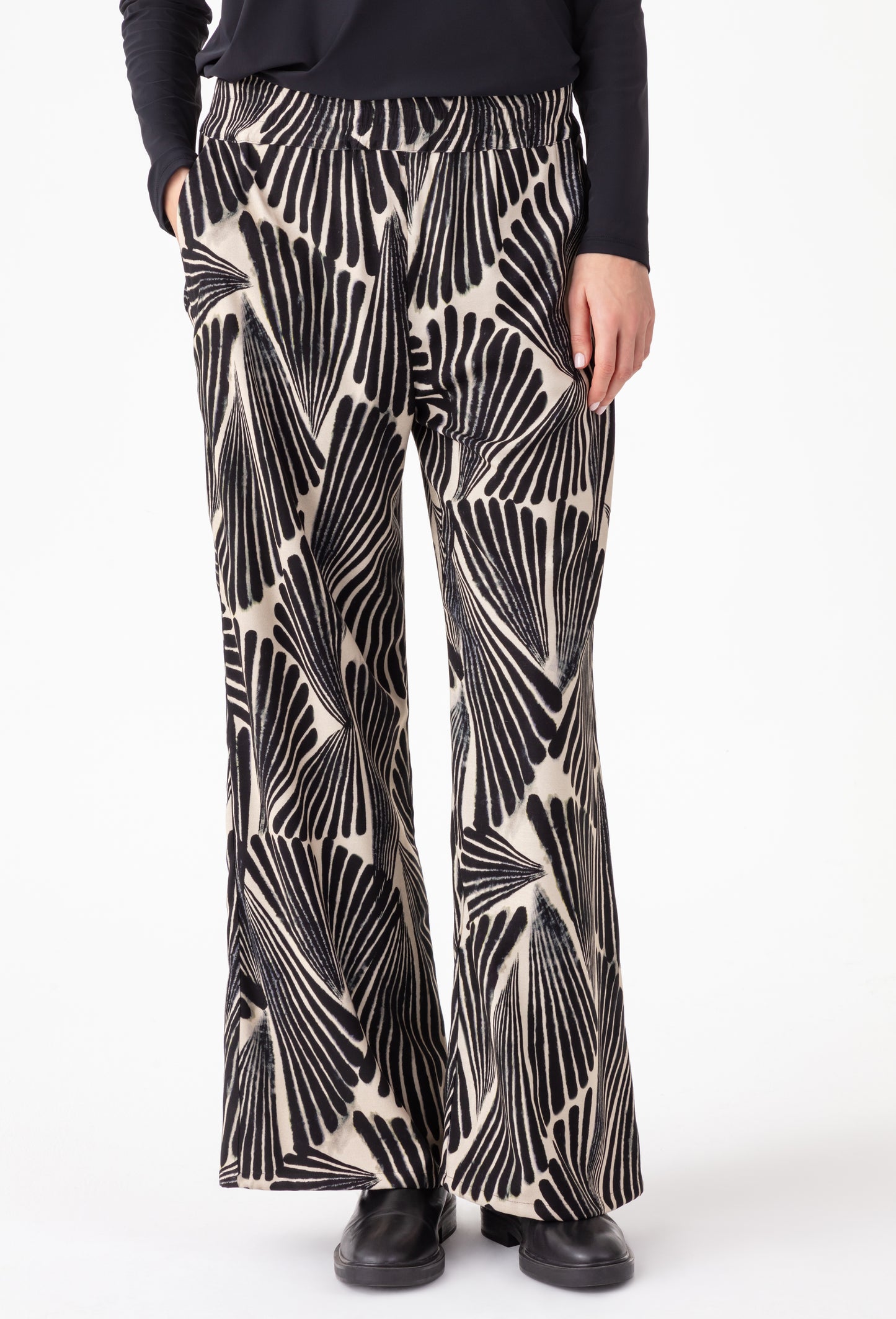 Pantalon large Emily imprimé plumages 2