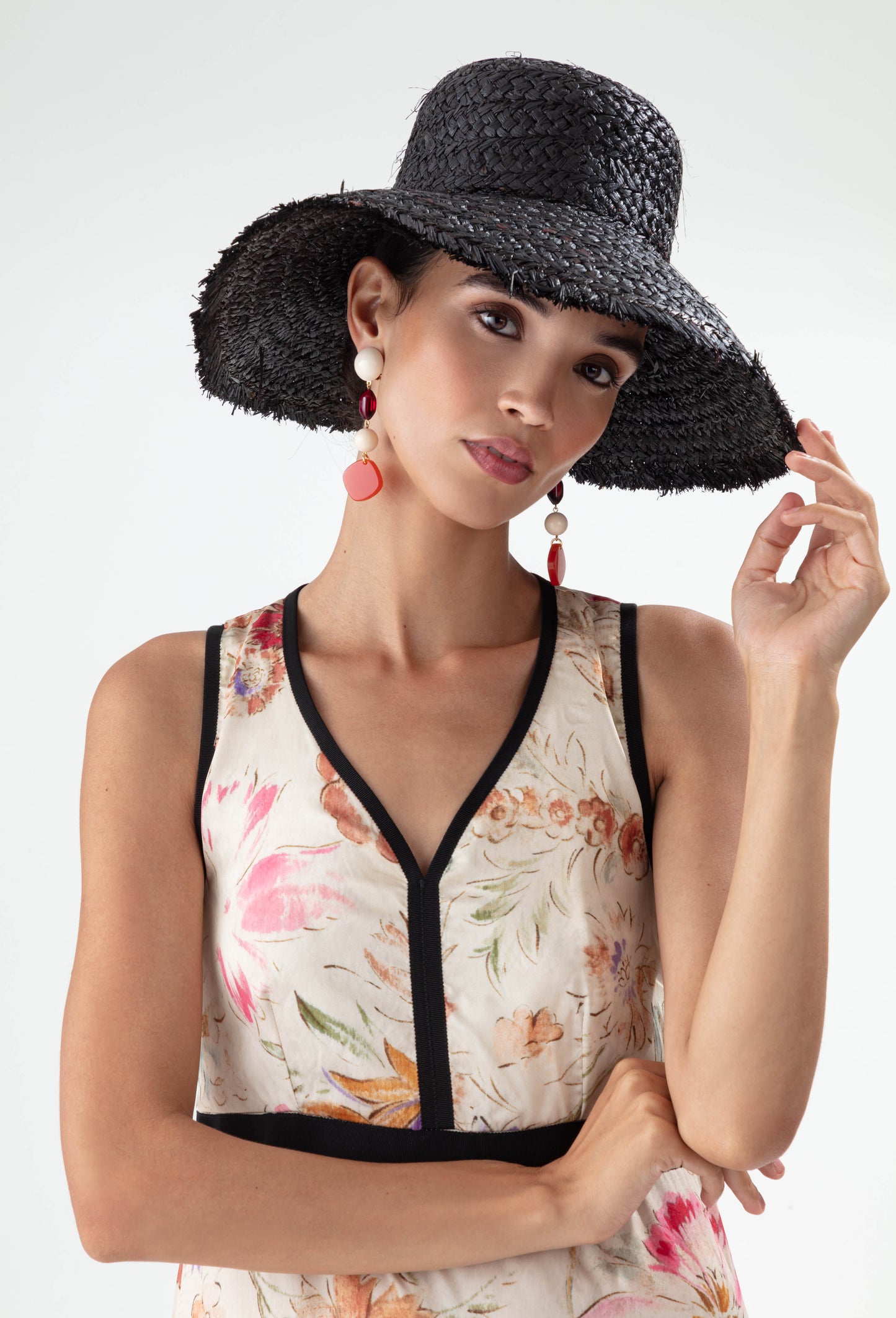 Capeline Borneo noire 1