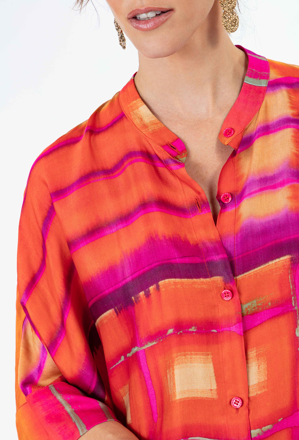 Chemise cubique Elynie en satin imprimé 2