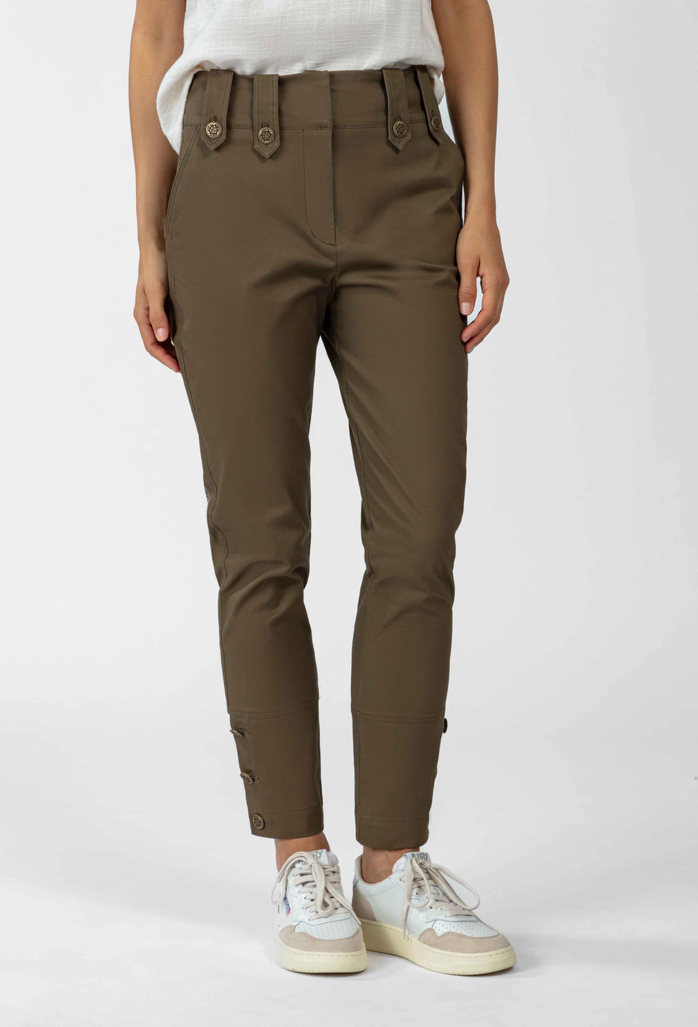 Pantalon carotte Tara en coton kaki 2
