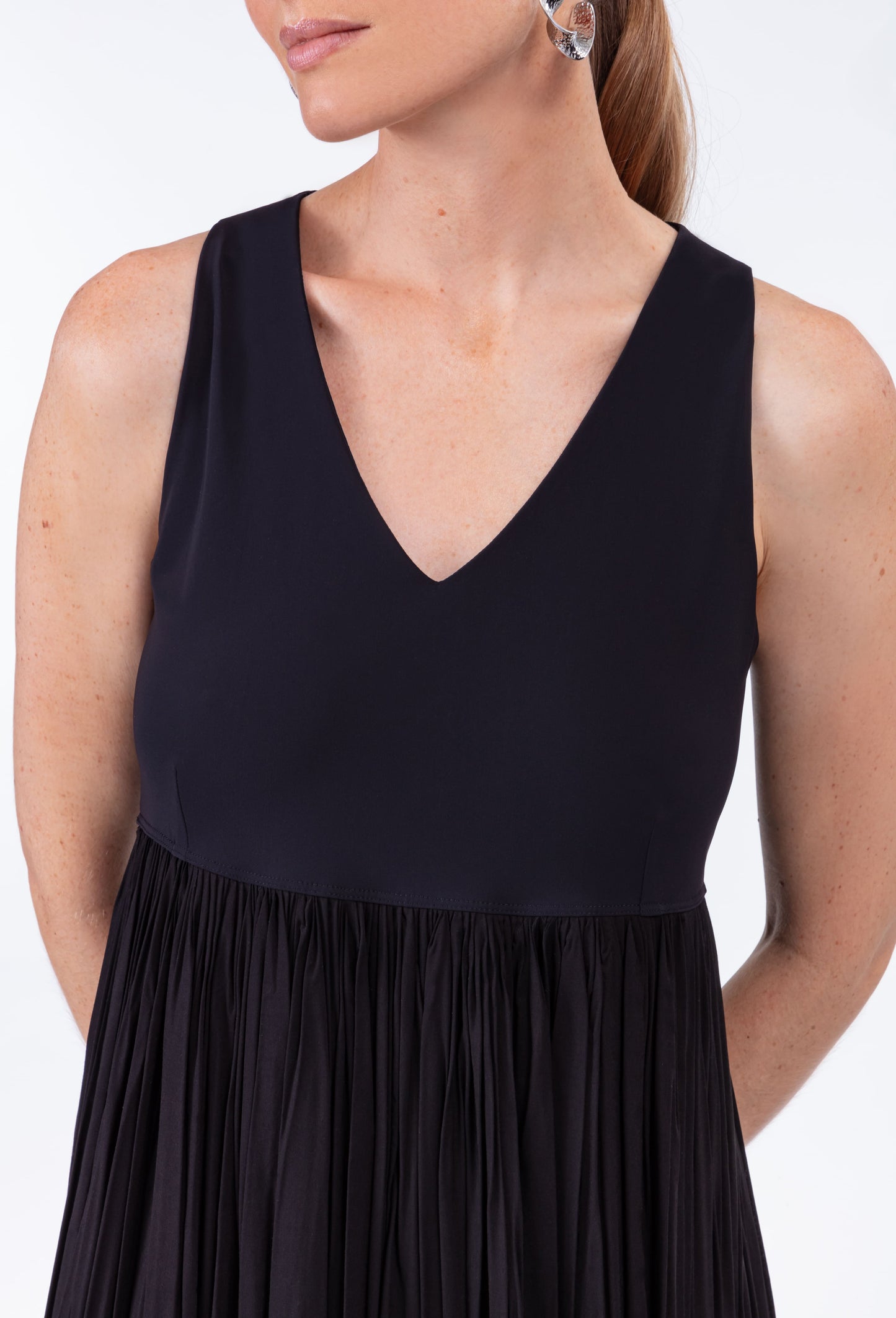 Robe Taillis noire en jersey technique 2