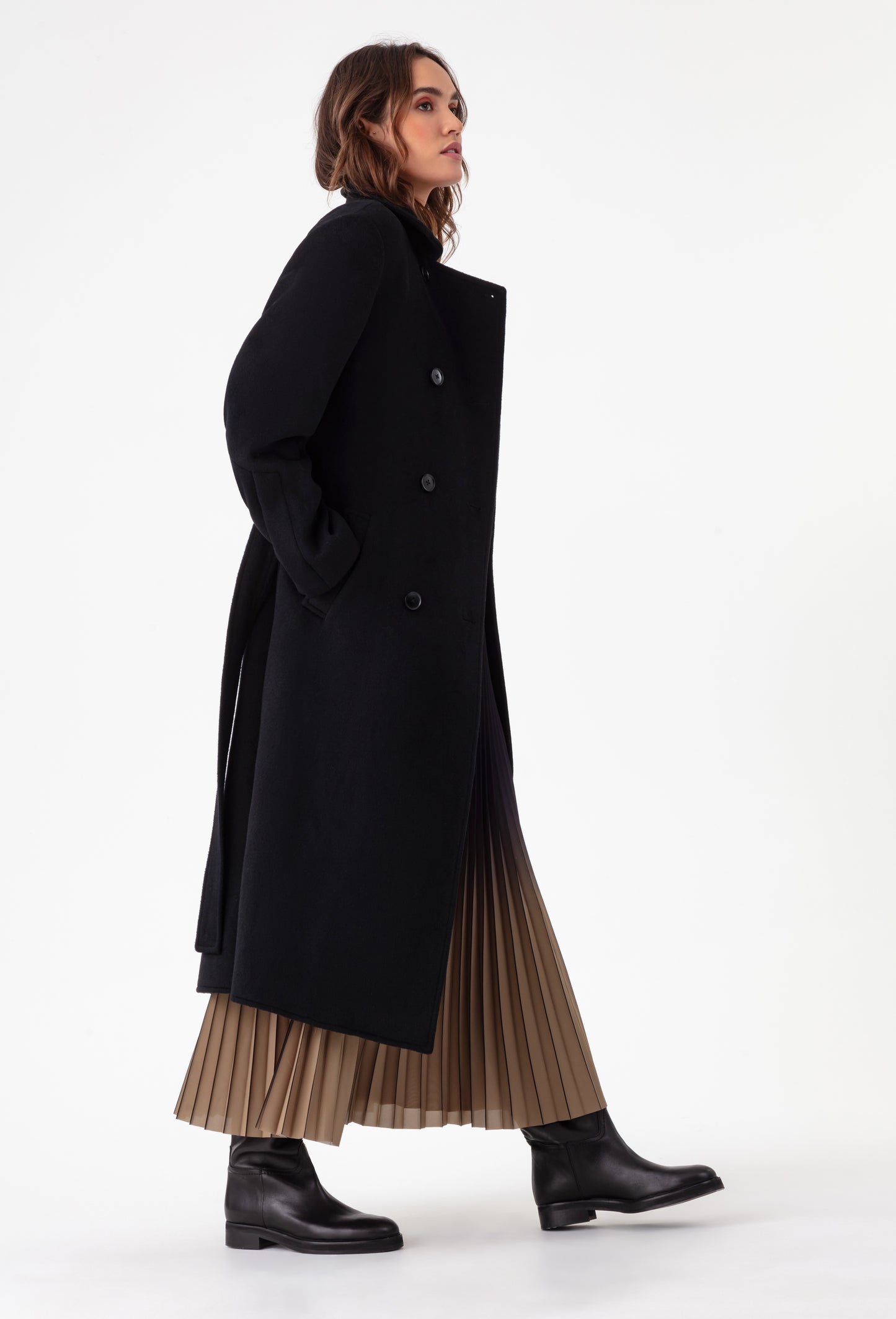 Manteau long Reem noir en laine 7