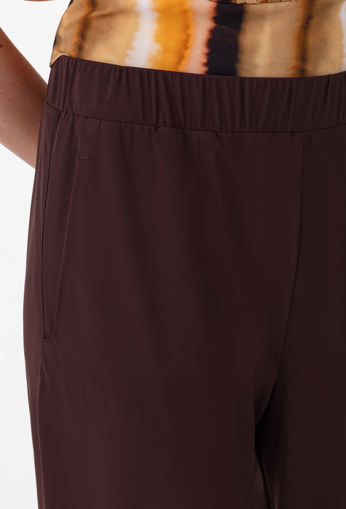 Pantalon Hera marron en jersey technique 3