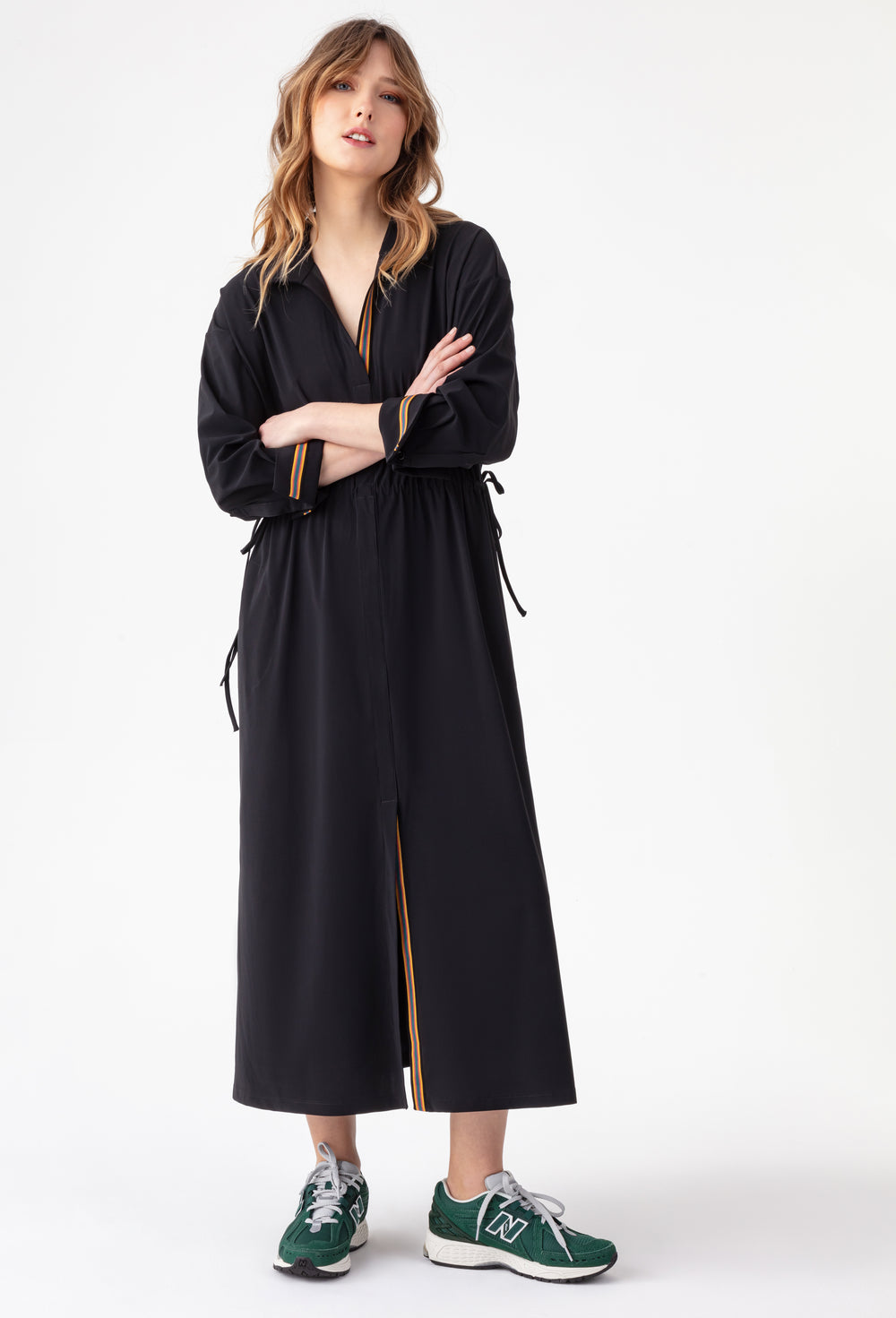 Robe longue Rhea noire en jersey technique 1