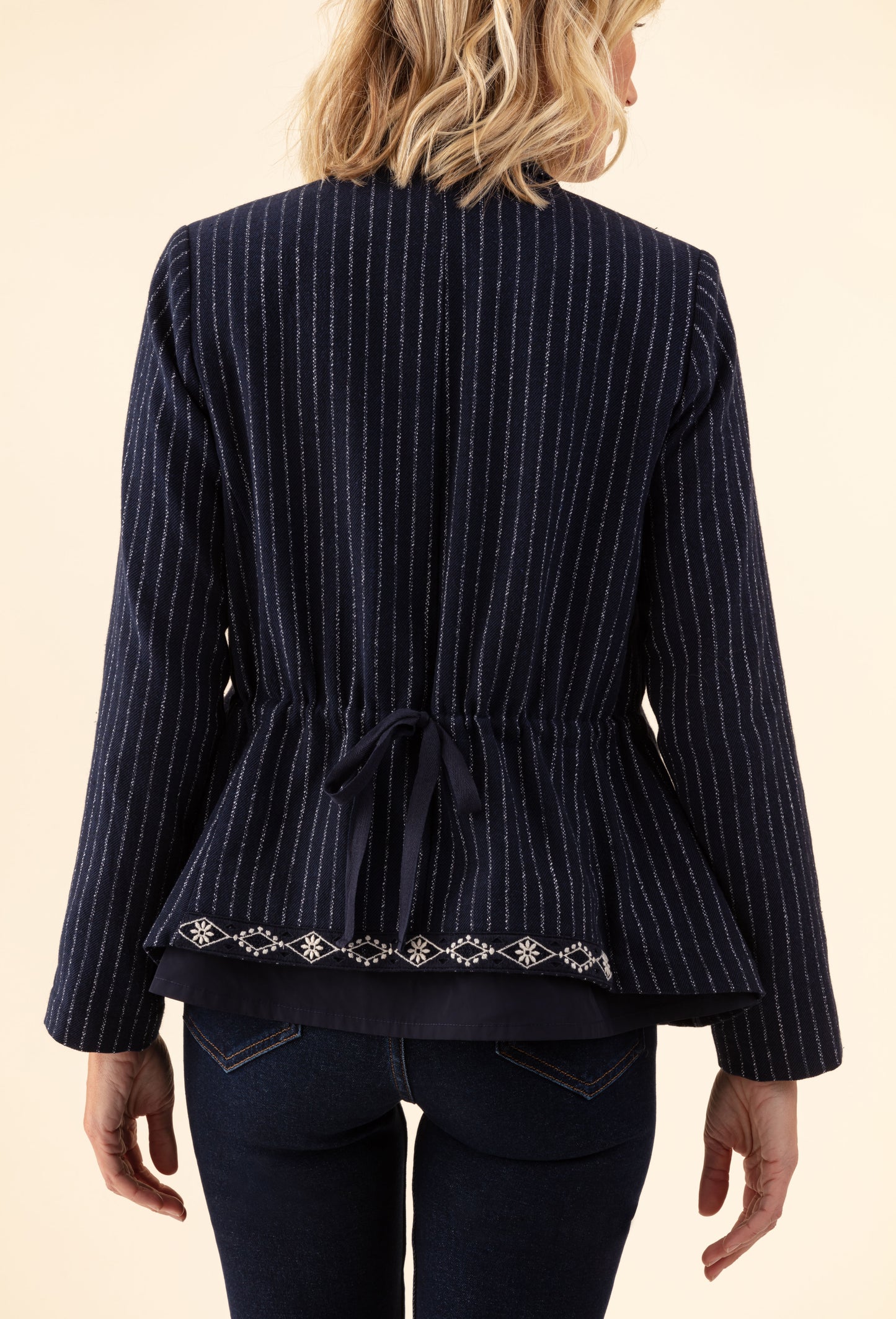 Veste cintrée Aston marine rayure écrue 3