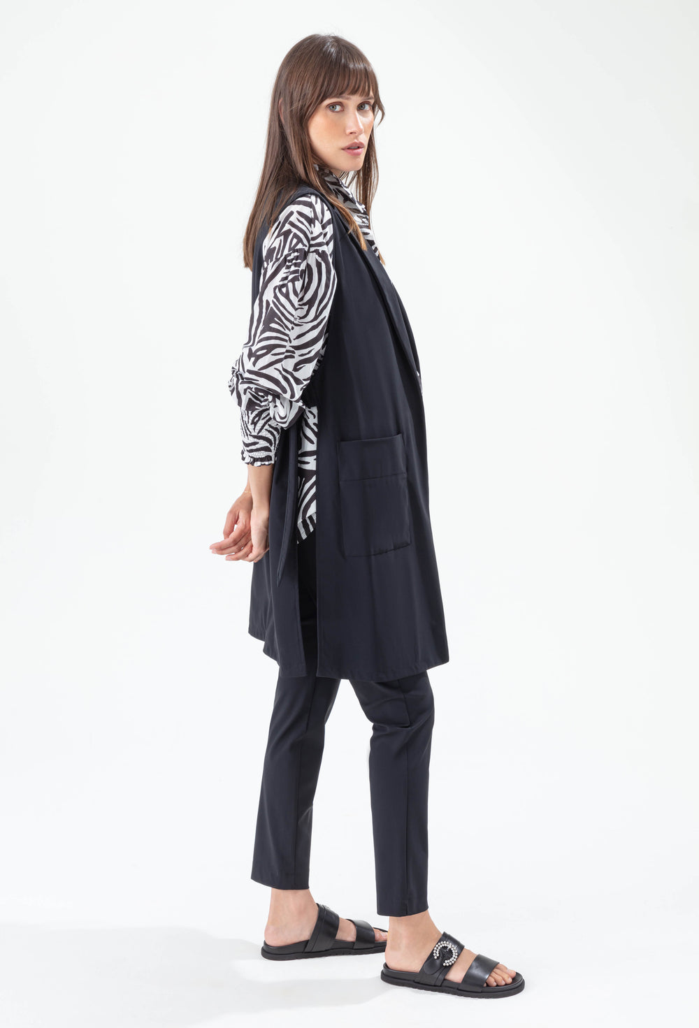 Veste sans manches Hasna noire 4