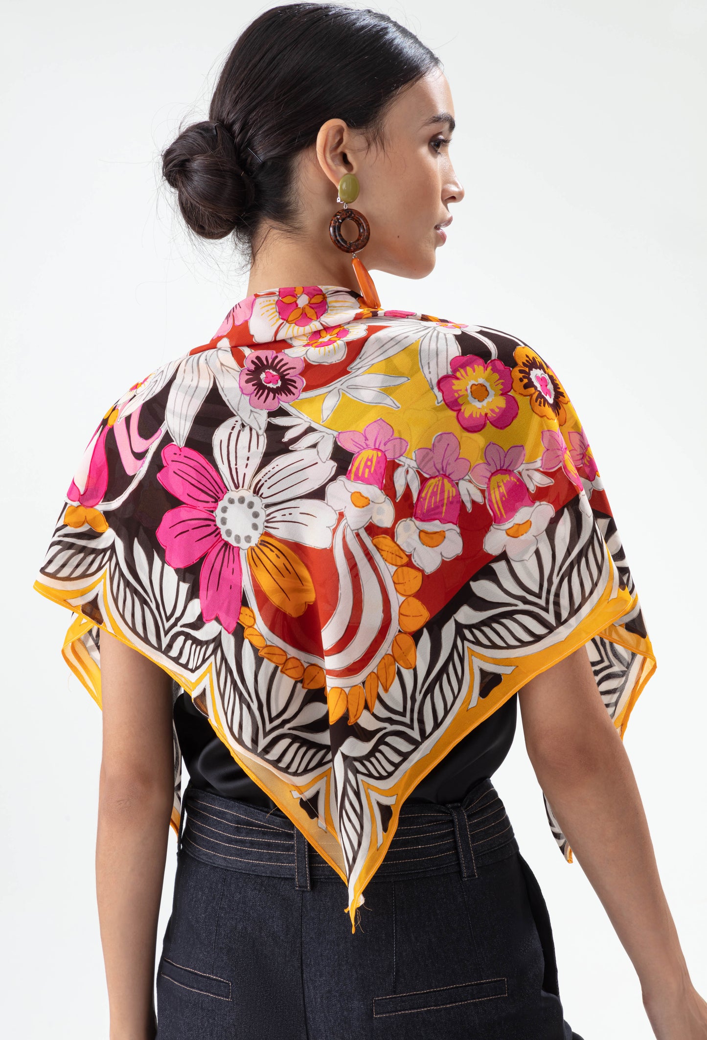 Foulard Santal imprimé mehndi 3