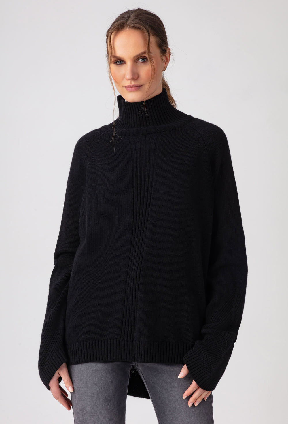 Pull Conrad noir en laine 1