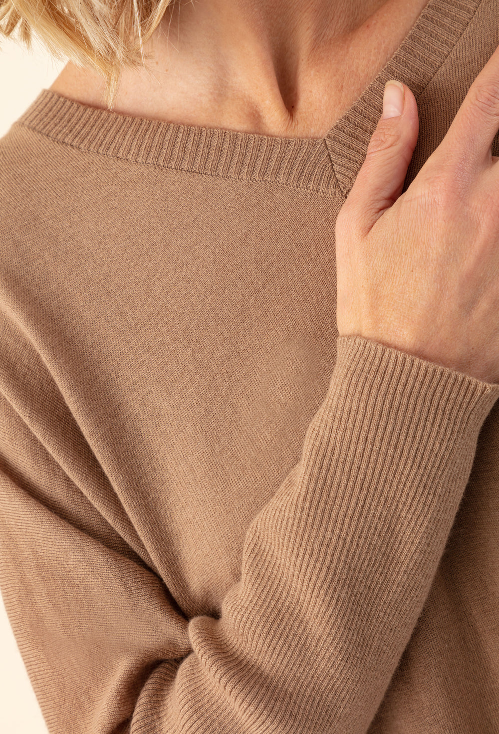 Pull Tobby camel 50% laine 3