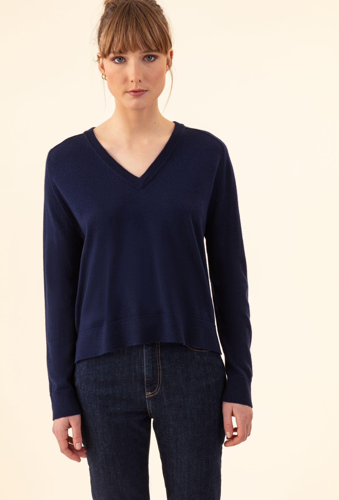 Pull col V Yanis marine 50% laine 1