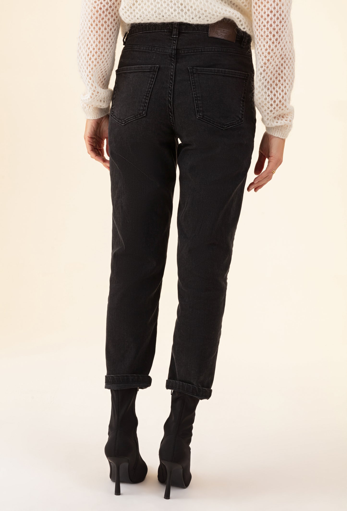 Jean Suzy noir en coton 3