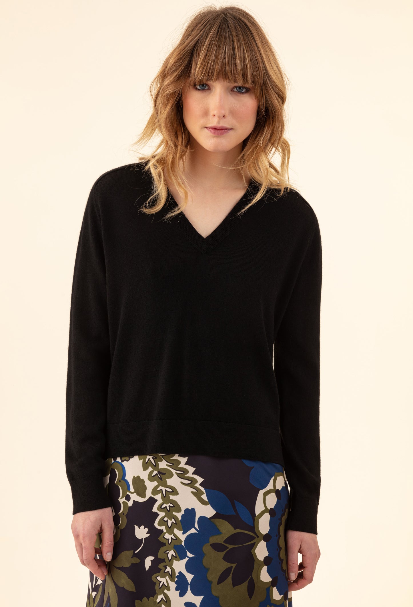 Pull col V Yanis noir 50% laine 1