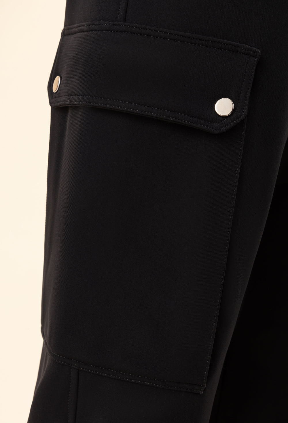 Pantalon Aurora noir en jersey technique 4