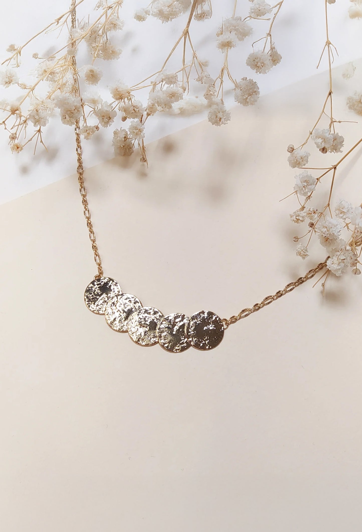 Collier Ade en laiton doré 4