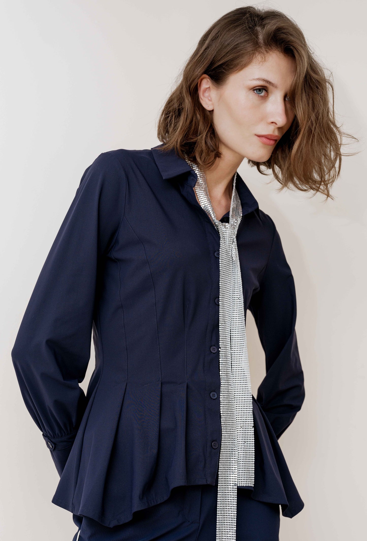 Chemise cintrée Vivi en jersey technique marine 7