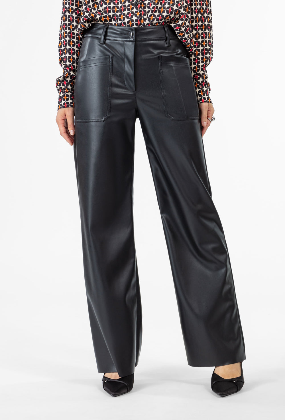 Pantalon large Clayton noir en simili cuir 2
