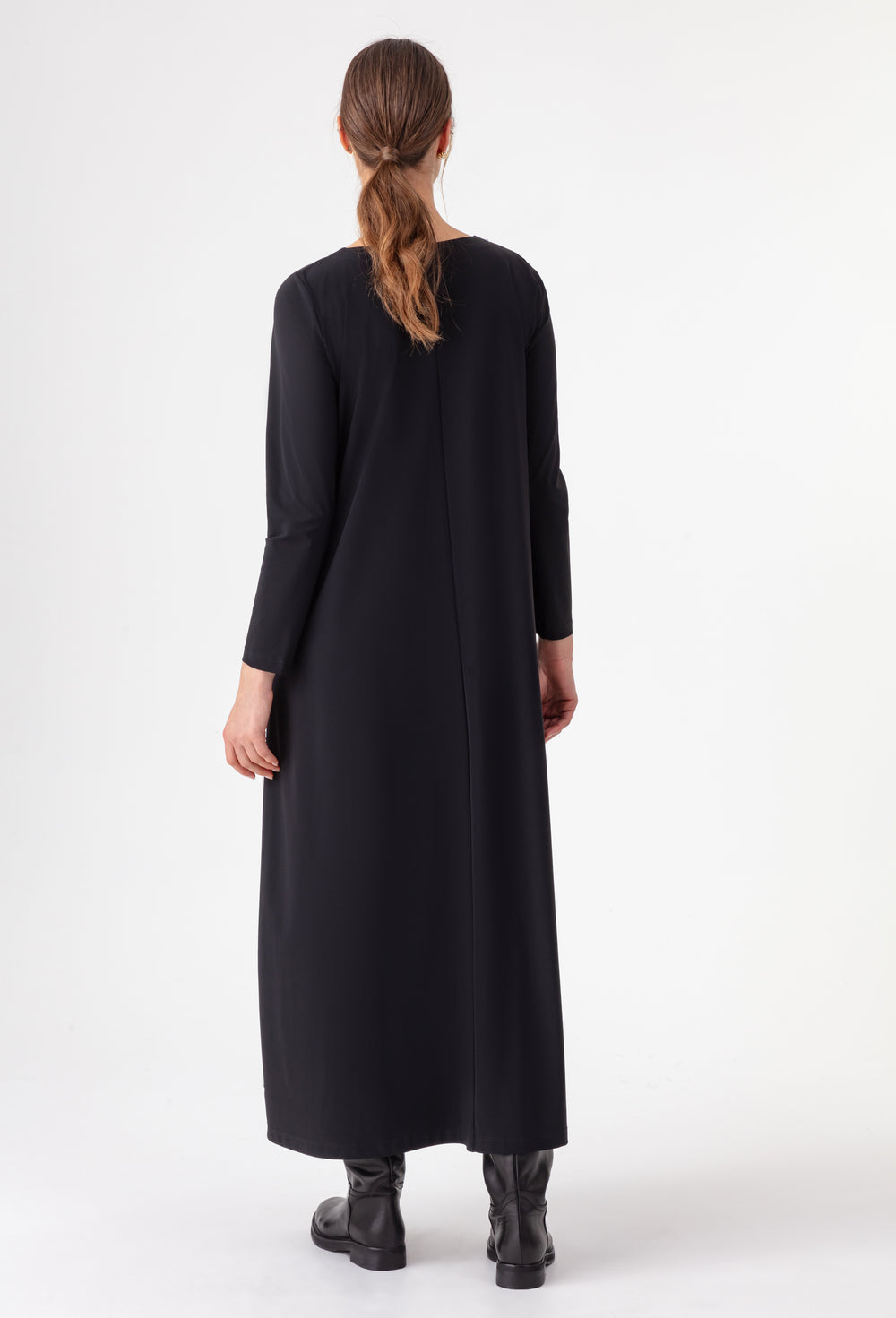 Robe longue Elyna noire en jersey technique 3