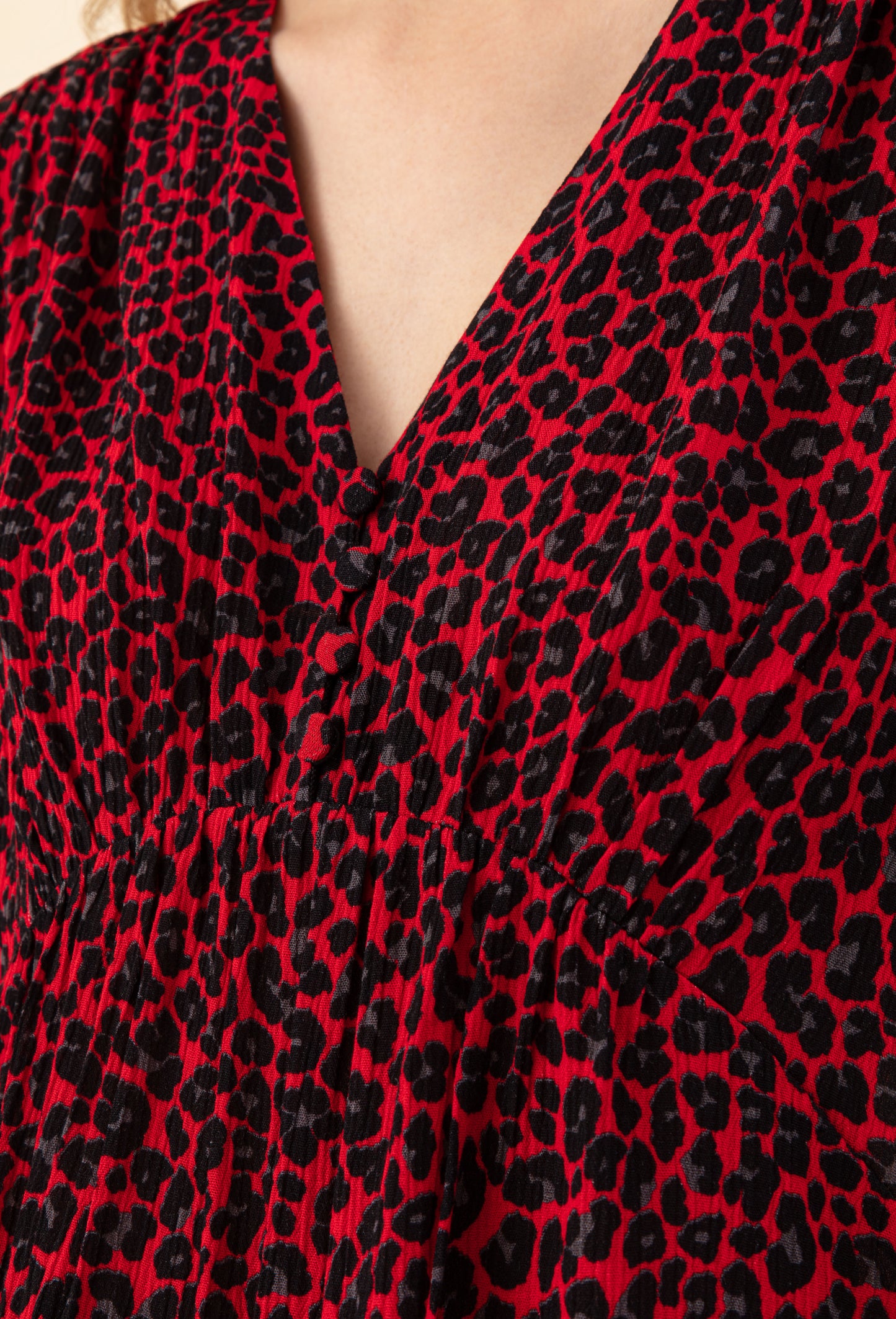 Blouse Ilan imprimé léopard rouge 3