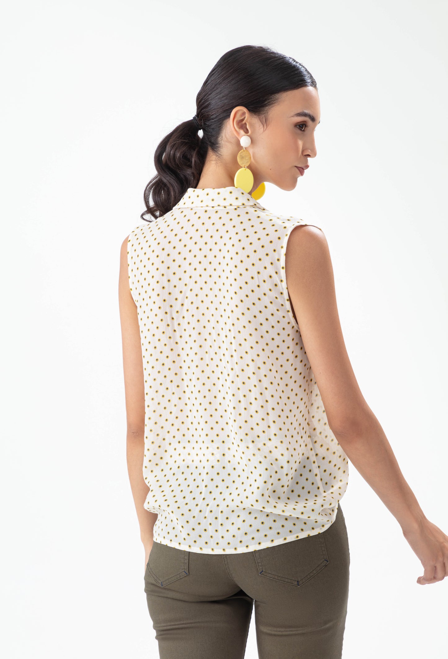 Top Illusion écru à pois jaune et noir 3