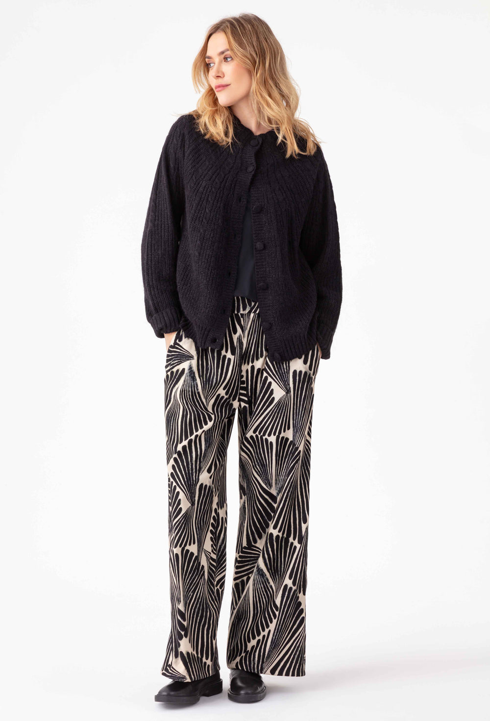 Pantalon large Emily imprimé plumages 1