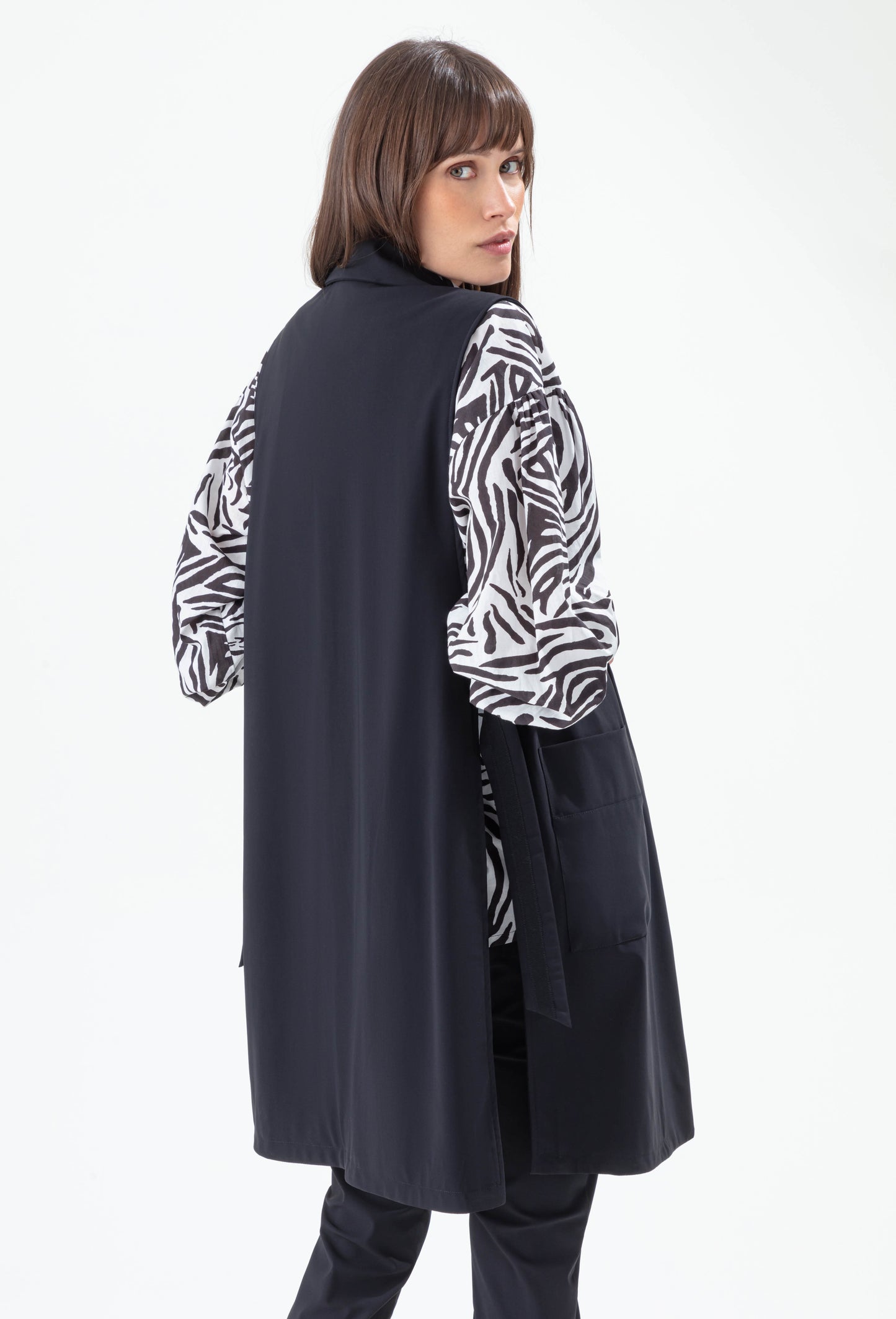 Veste sans manches Hasna noire 3