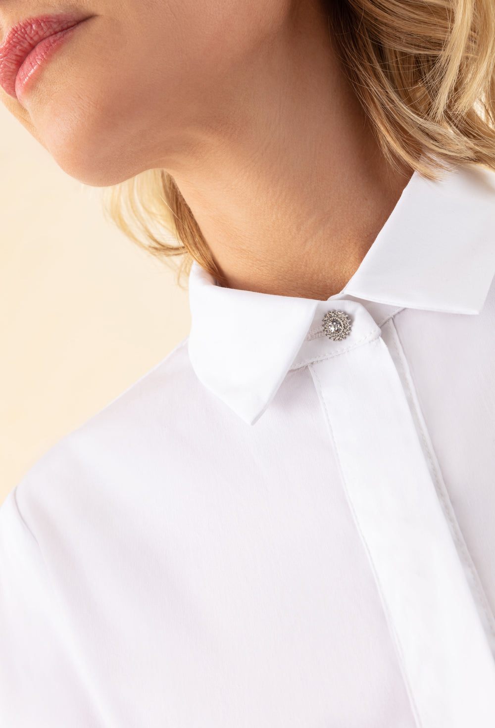 Chemise ajustée Sharlene blanche 3