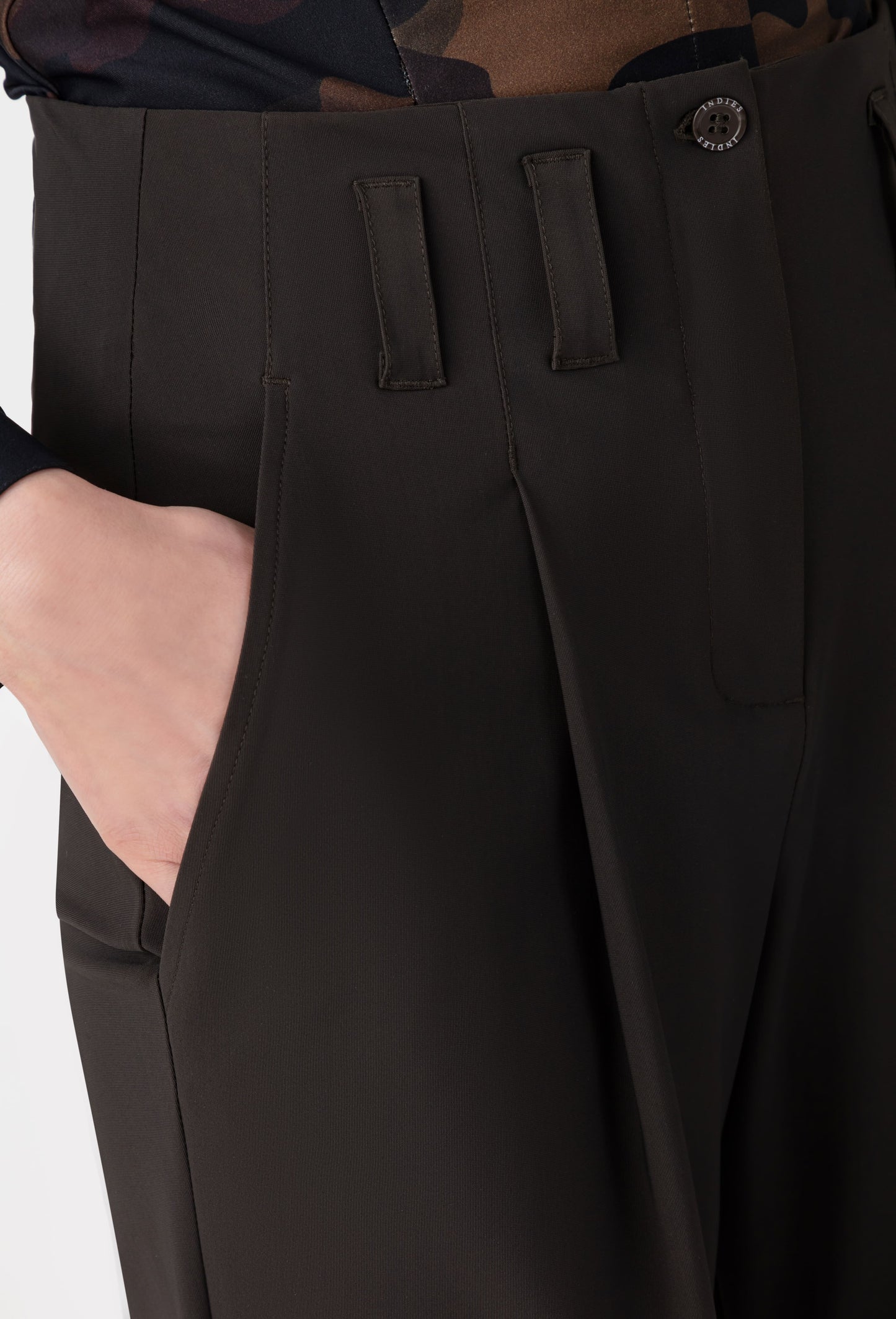 Pantalon droit Helios kaki en jersey technique 4