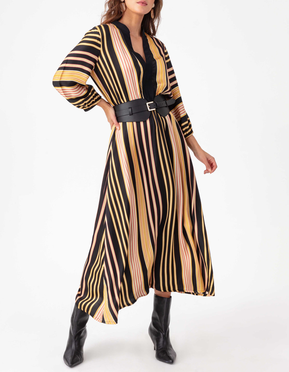 belted long dress Narcisse collection:women-that-connect The next chapter starts Color:M4
