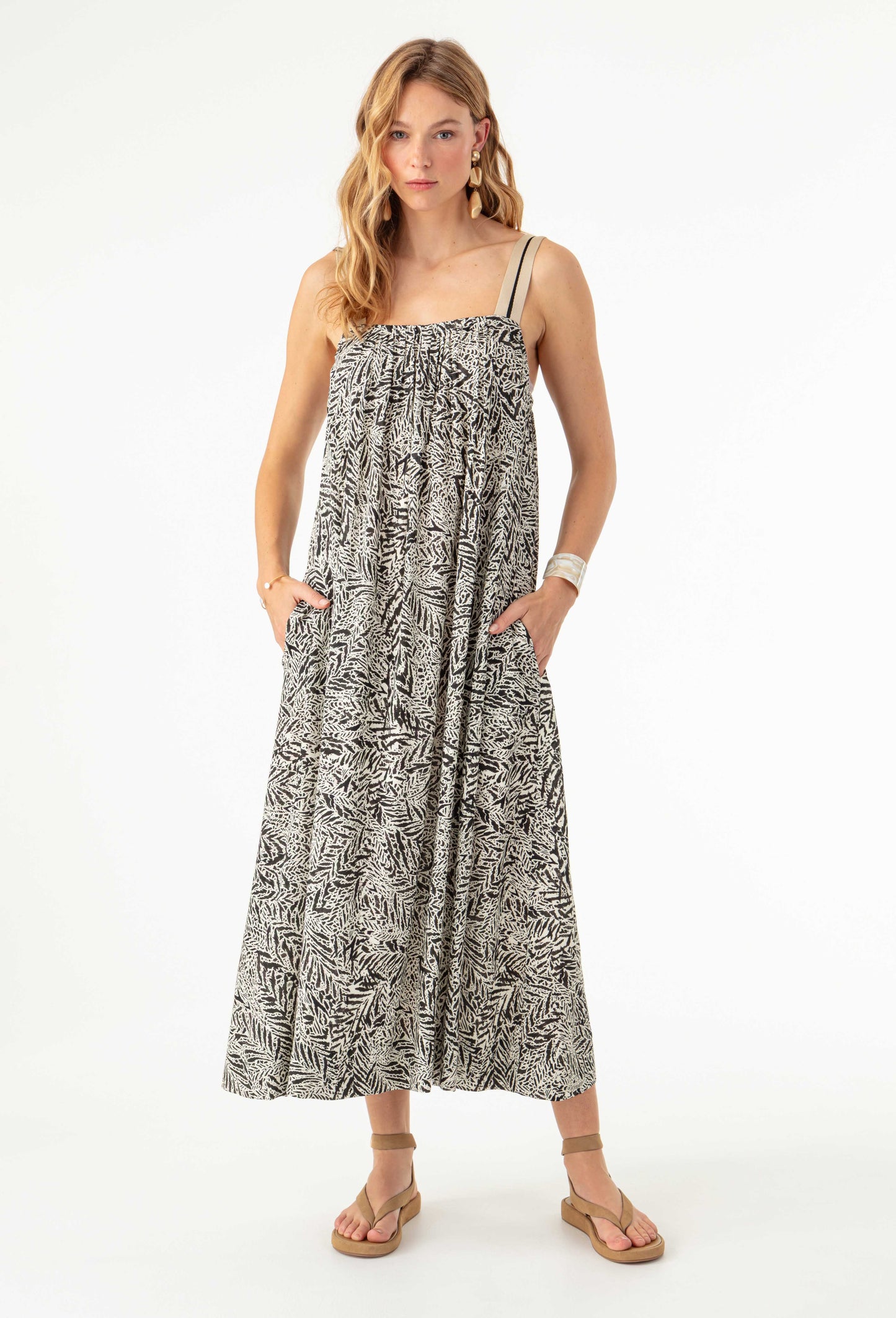 Robe MAGLA