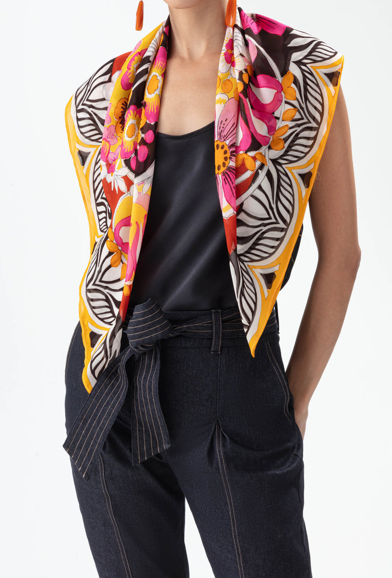 Santal scarf