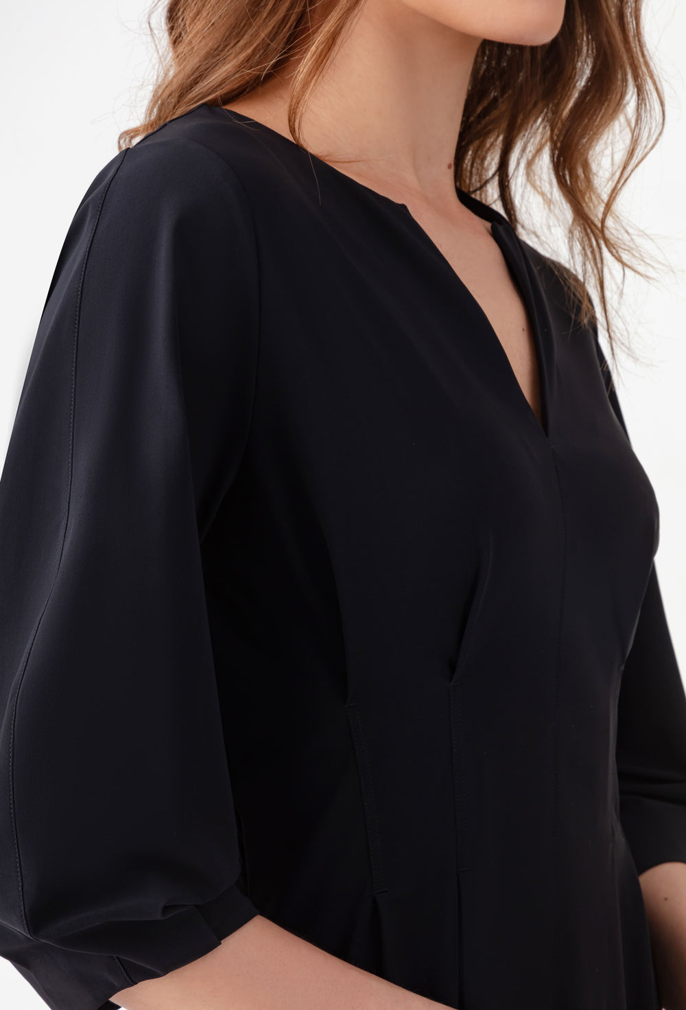 Robe longue Miranda noire en jersey technique 2