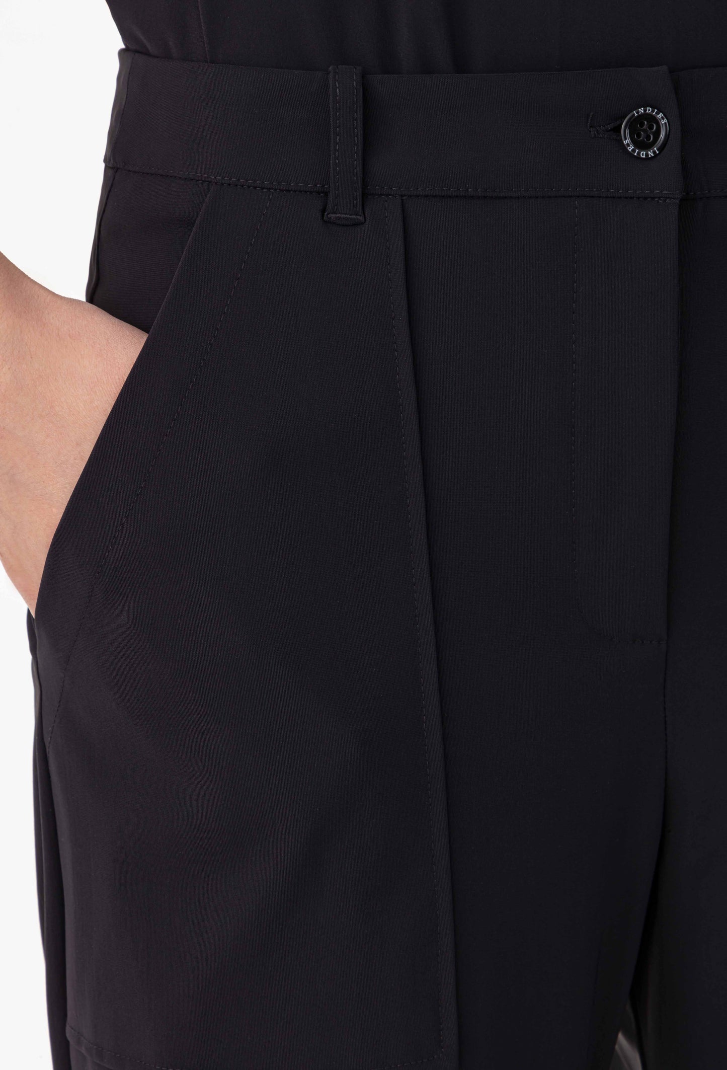 Pantalon carotte Fabian en jersey technique noir 2
