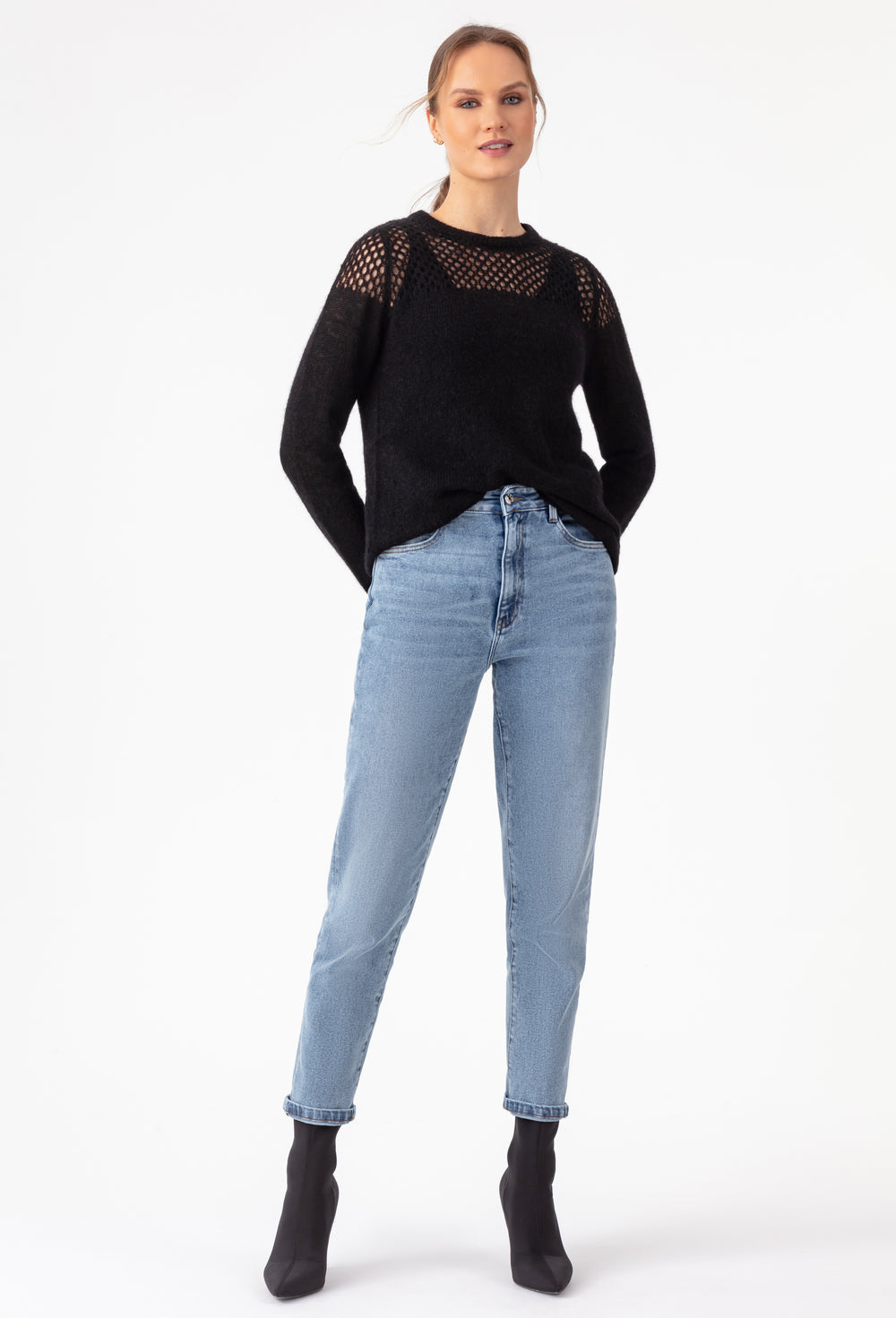 Pull Cléo noir en laine mohair 4