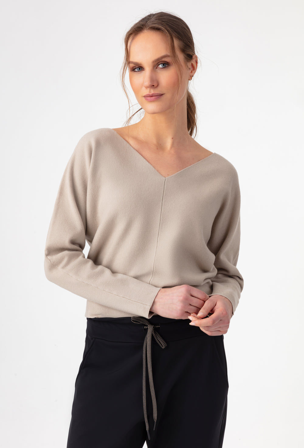 Pull col V Clyde beige 1