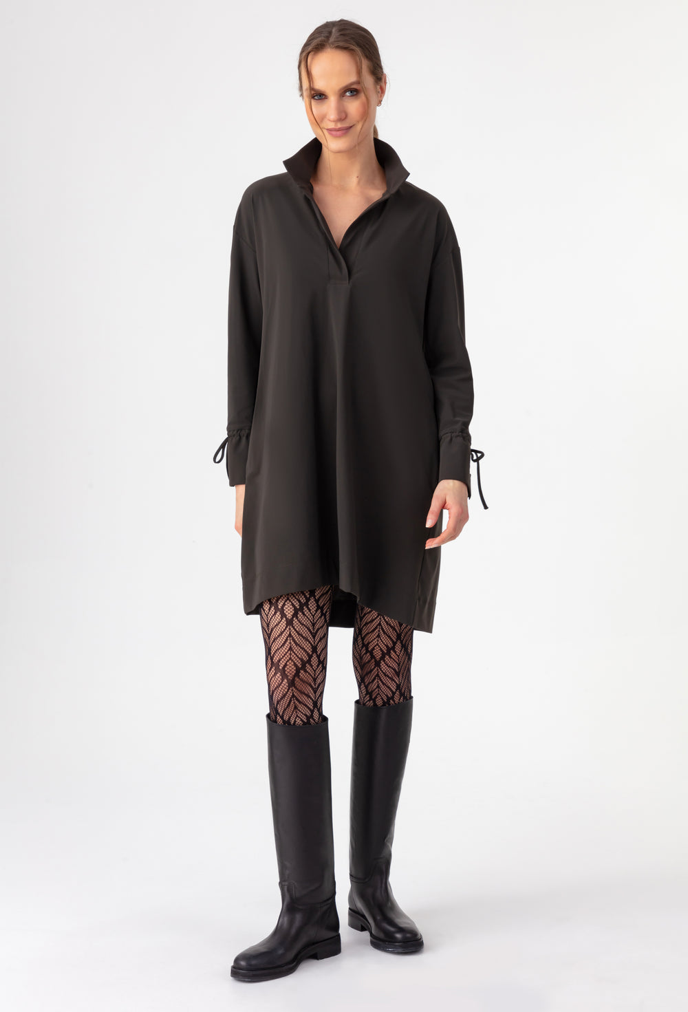 Robe courte Anthea kaki en jersey technique 4