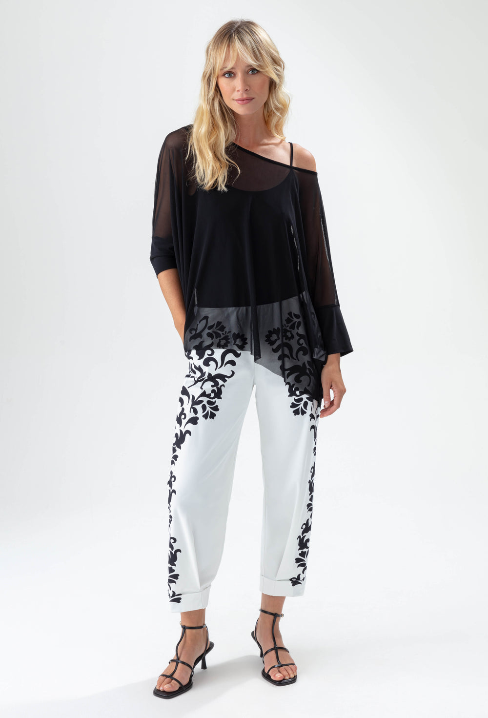 Pantalon Luvuma en jersey technique noir et blanc 1