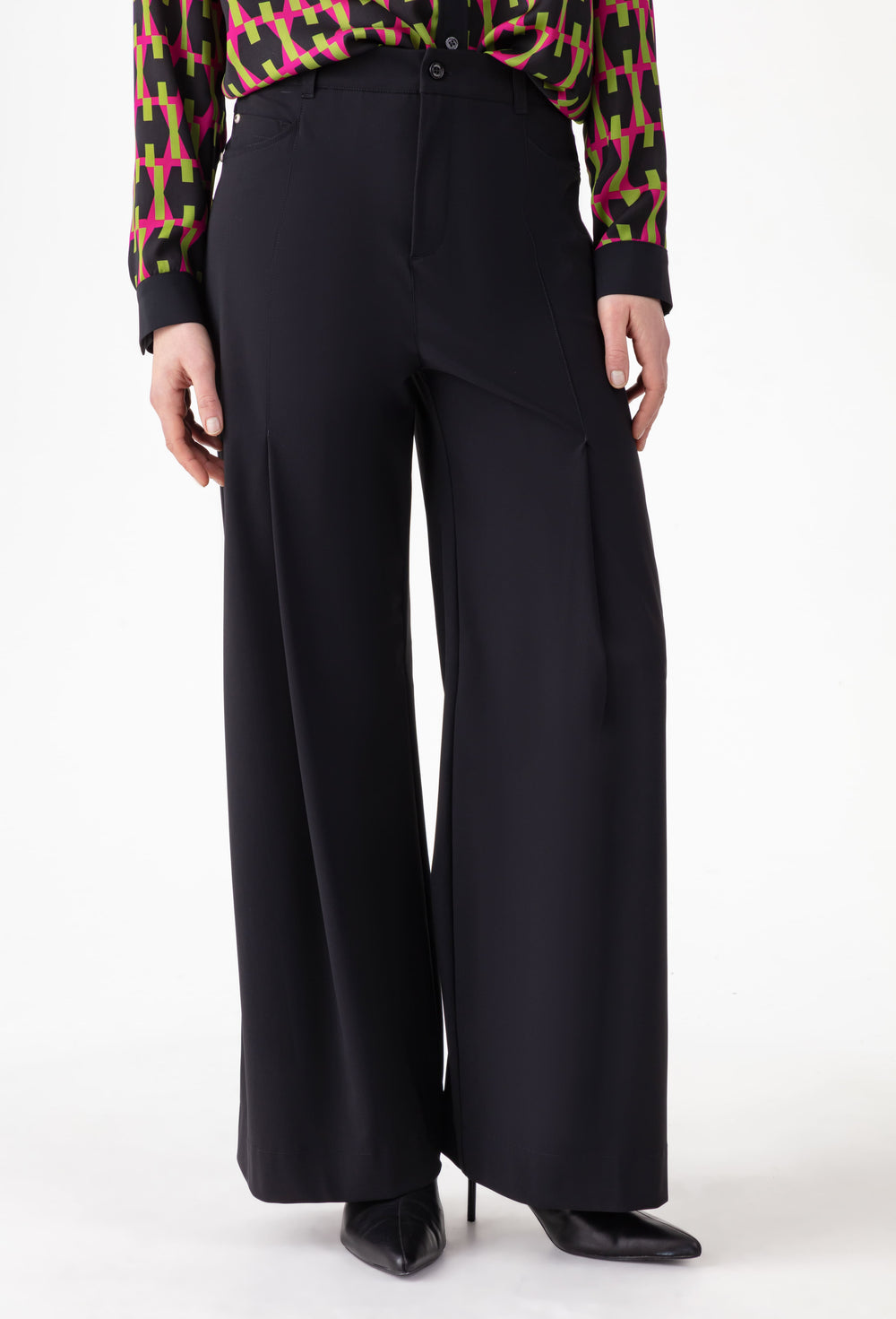 Pantalon large Twiggy noir en jersey technique 2