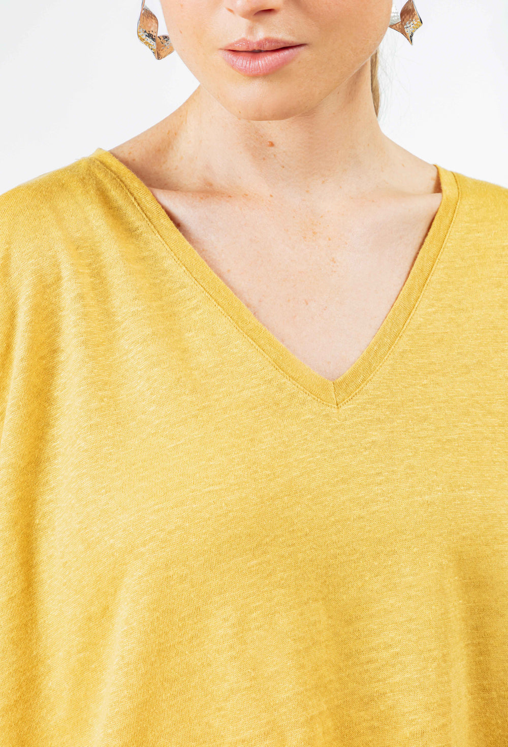 T-shirt Lazare en lin ocre 2
