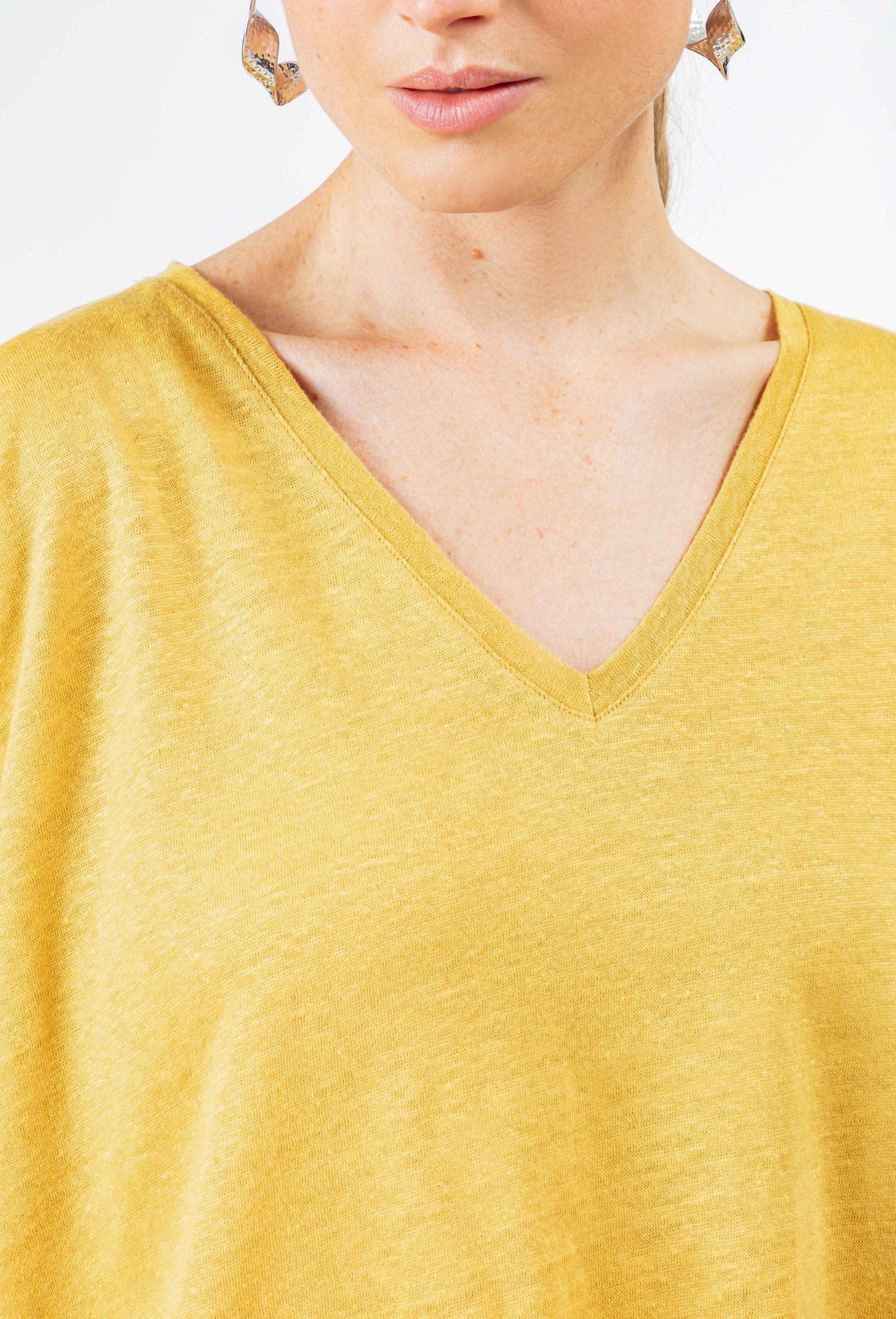 T-shirt Lazare en lin ocre 2