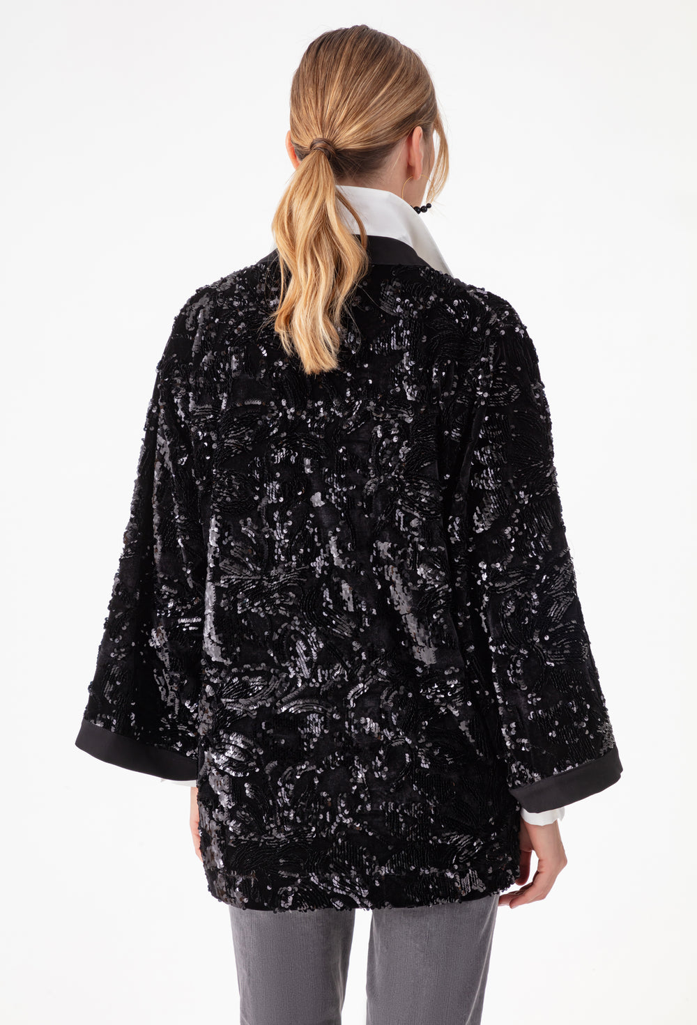 Kimono Rosie noir en sequins 4