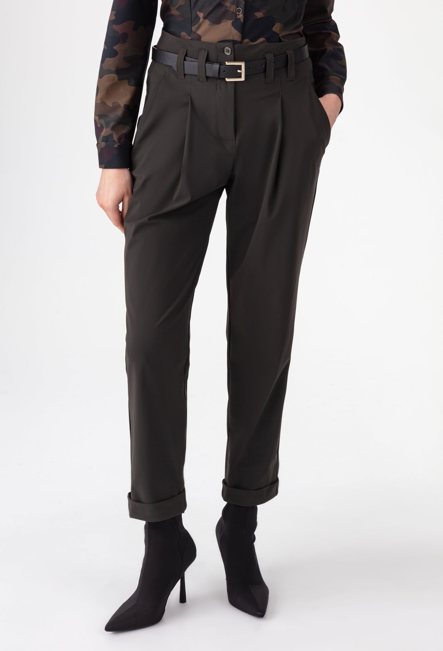 Pantalon droit Helios kaki en jersey technique 2