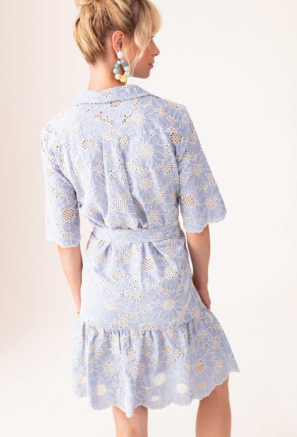 Robe Tina brodée bleu ciel 3