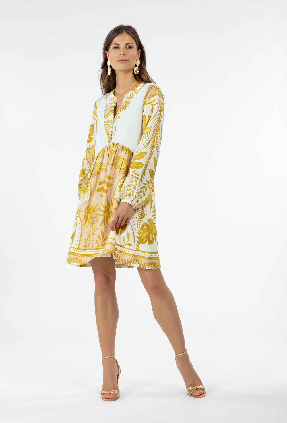 MISSGUIDED Robe mini de luxe côtelée brossée avec détail de chaîne dorée, manches longues, col V MISSGUIDED Robe mini de luxe côtelée brossée avec détail de chaîne dorée, manches longues, col V