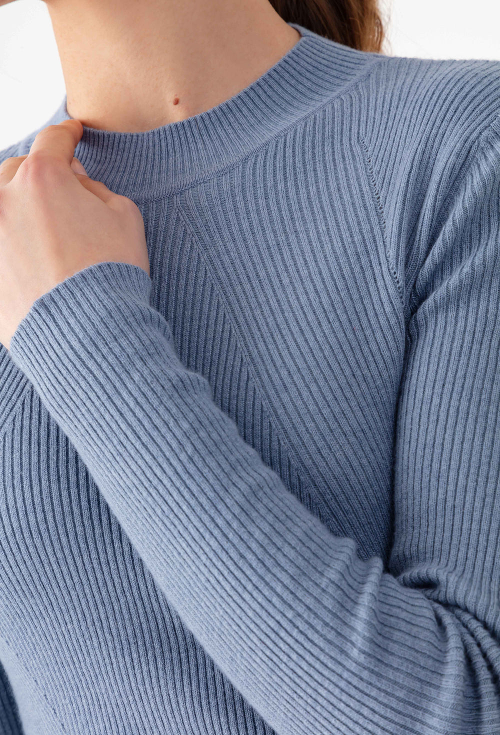 Pull Talitha bleu en laine 3
