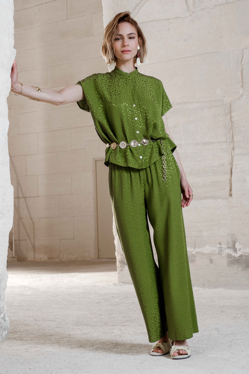 Pantalon large vert Aimi 5