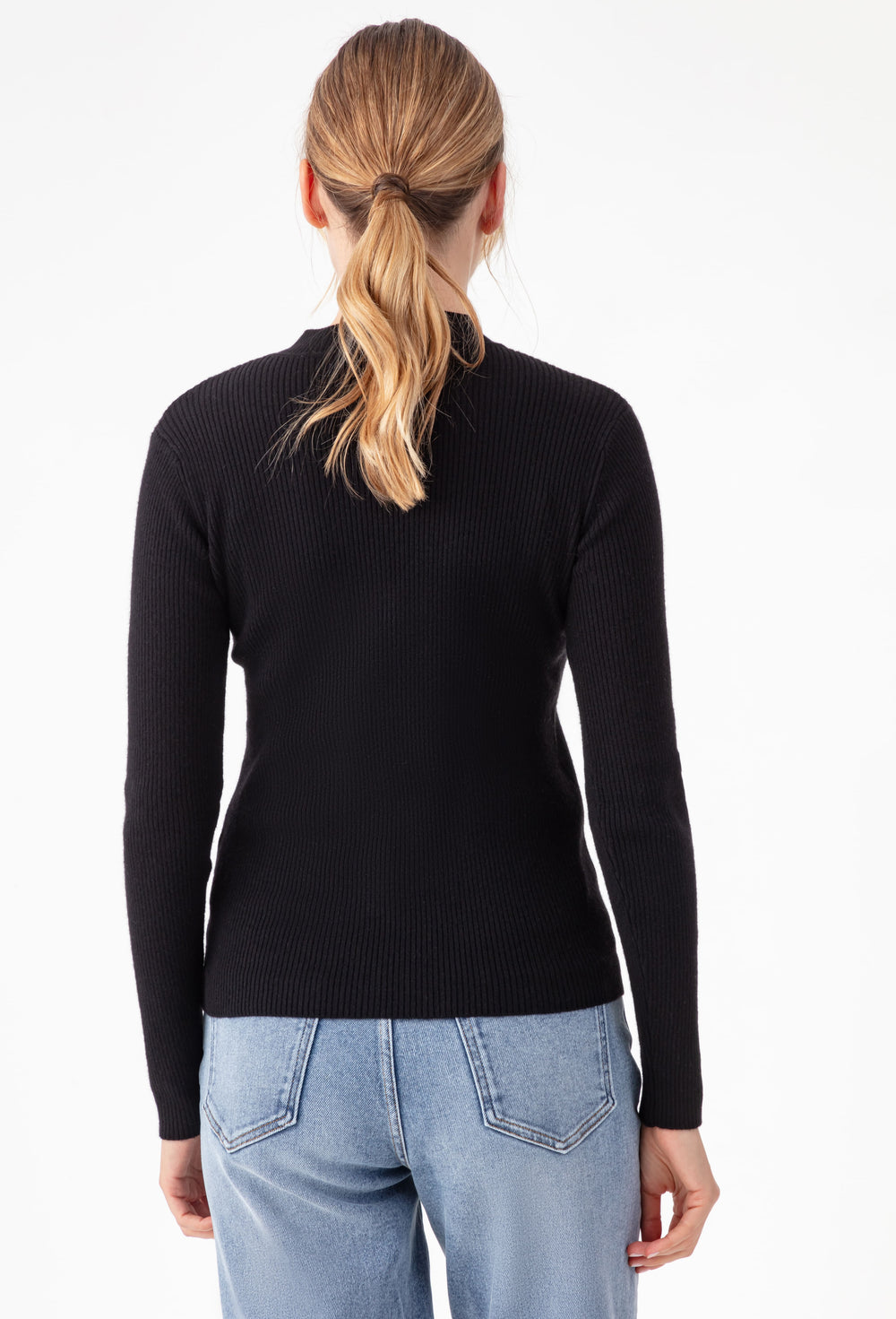 Pull Talitha noir en laine 2