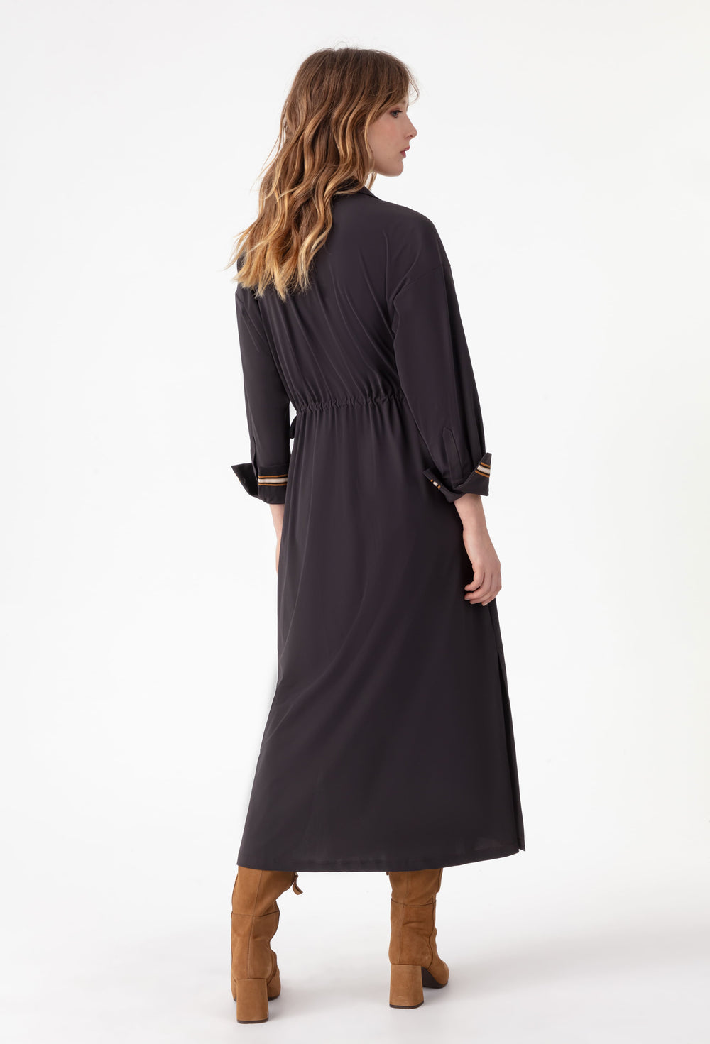 Robe longue Rhea en jersey technique marron 4
